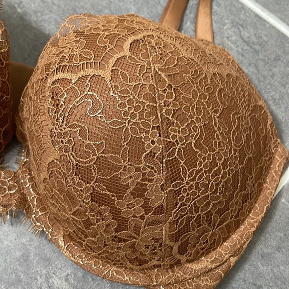 Victoria’s Secret Dream Angles Push-up Bra size 38D - Picture 5 of 9